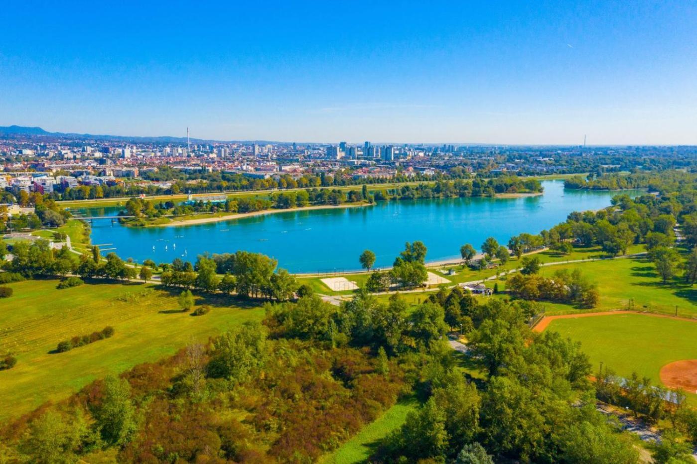 Lera Apartment-Free Public Parking Nearby Zagreb Luaran gambar